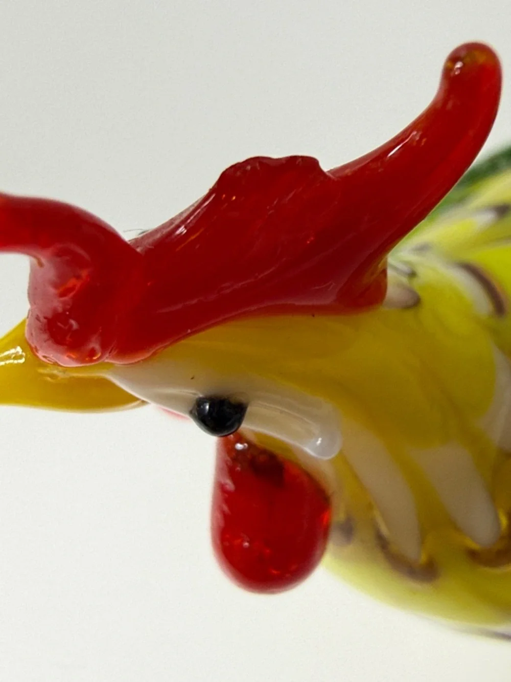 Imperfect Lenox Yellow Glass Chicken Figurine vintage brightly colored glass - Picture 5 of 13